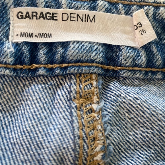 Garage Denim distressed Mom Jeans - Picture 3 of 3